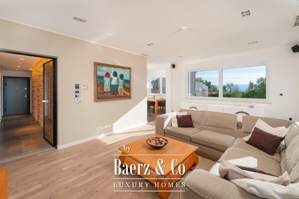 photo 4 Podstrana, luxury four bedroom apartment with a beautiful sea view and 2 garages