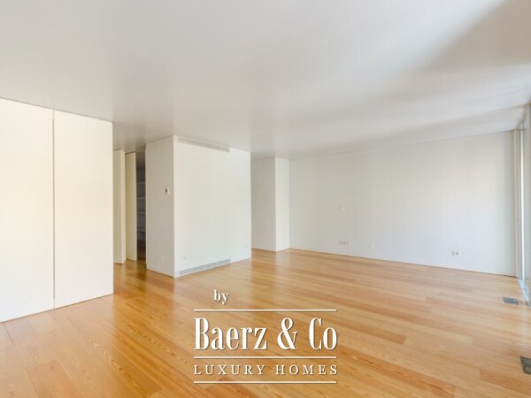 photo 42 One Bedroom apartments plus 1 on Av. July 24 in a building with signature of Arq. Aires Mateus