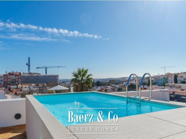 photo 1 Unique penthouse, with pool, view and garage in the heart of Príncipe Real