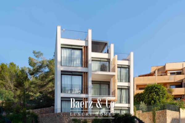 photo 1 Sea-view apartments with pool in Cala Major