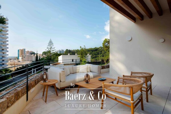 photo 9 Apartment in Cala Major with sea views and a pool