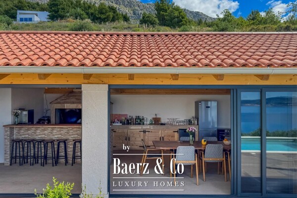 photo 29 Omiš, Krilo Jesenice, house with swimming pool and summer kitchen