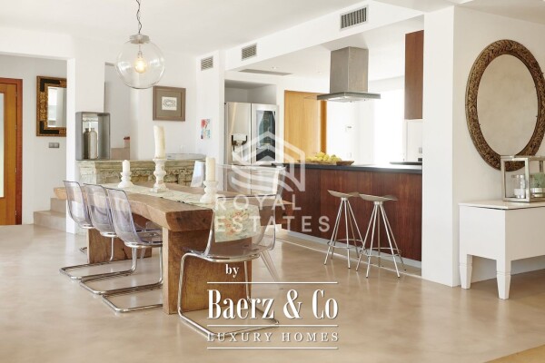 photo 9 Beautiful luxury home in Santa Eul\u00e0ria des Riu