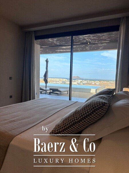 photo 7 Luxury villa with sea views in Corralejo, Fuerteventura