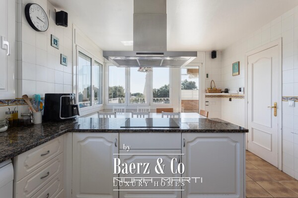 photo 18 Independent house with a pool, garden, and large terraces in La Plana – Bellsoleig