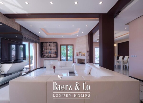 photo 11 Beautiful Villa in Budva Municipality with a Private Parking and a Pool