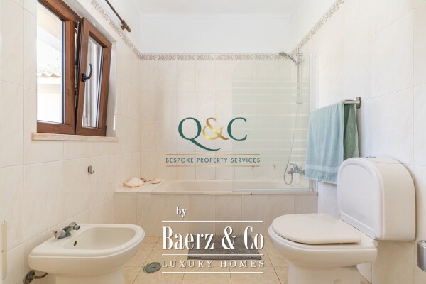 photo 12 Beautiful luxury home in Quarteira, Vilamoura