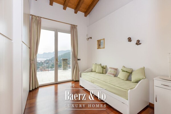 photo 11 Villa for sale 675 m²