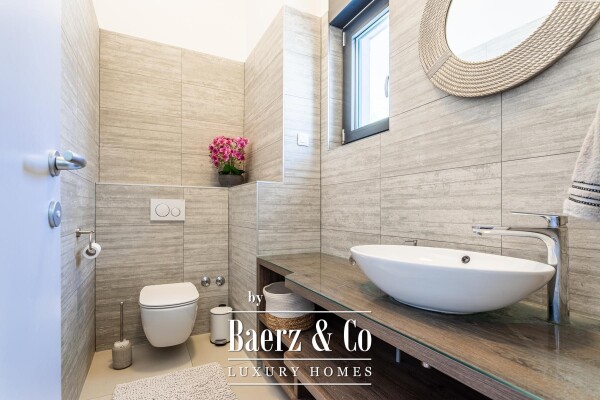 photo 9 Podstrana, luxury villa in an attractive location