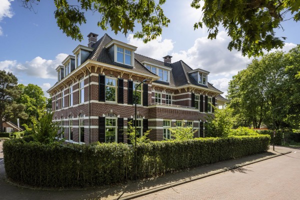 photo 24 Burgemeester van Nispen van Sevenaerstraat 40