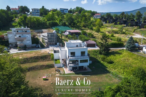 photo 27 Zagreb, Bijenik, luxury villa 376.92 m² on a plot of 1,400 m², open view
