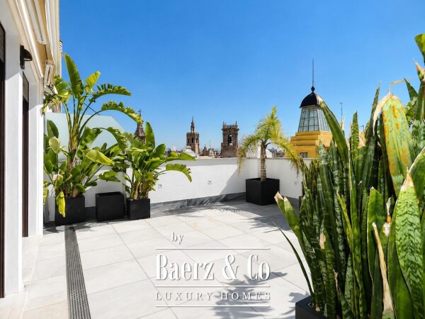 photo 1 Beautiful luxury home in Valencia, Sant Francesc