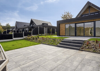 DE LUTTE